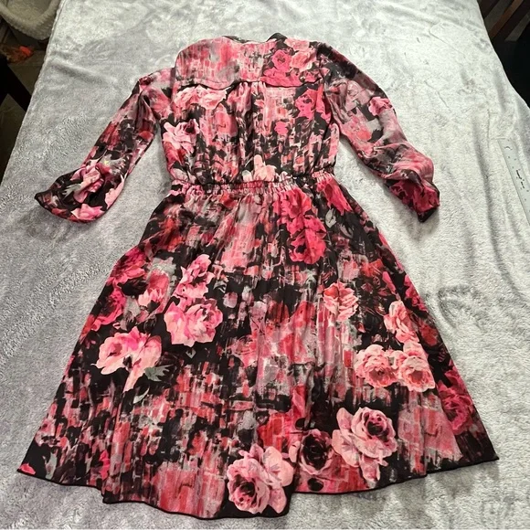 Women’s Small Long Sleeve Pink Floral Midi Dress with Belt - Picture 6 of 6